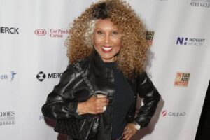 JaNet DuBois Biography